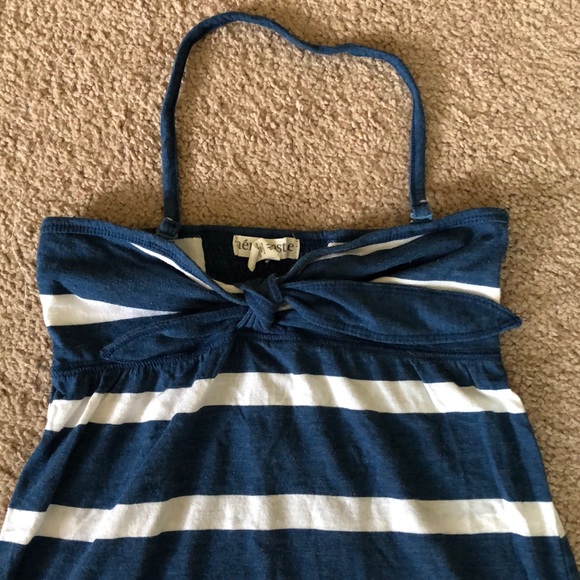 Halter/sleeveless top - Picture 2 of 2